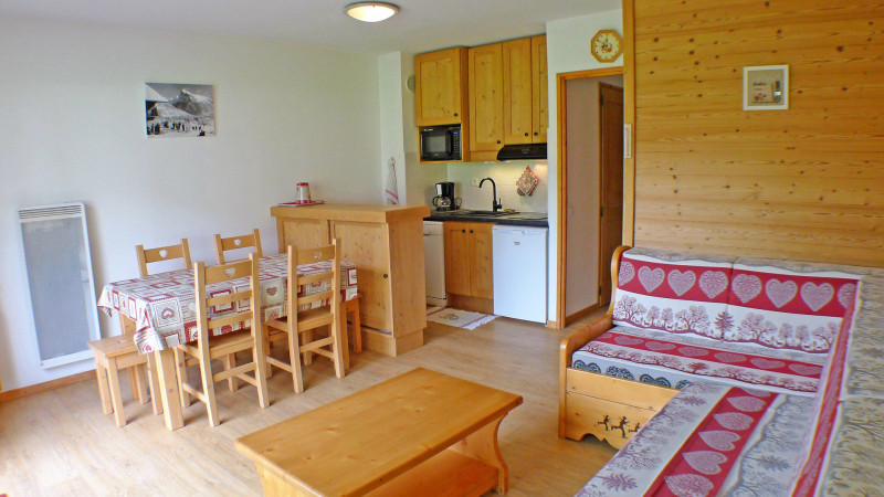 _lv_images__lot_0000000085_01_3545349