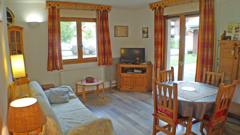 _lv_images__lot_0000000087_01_4026210