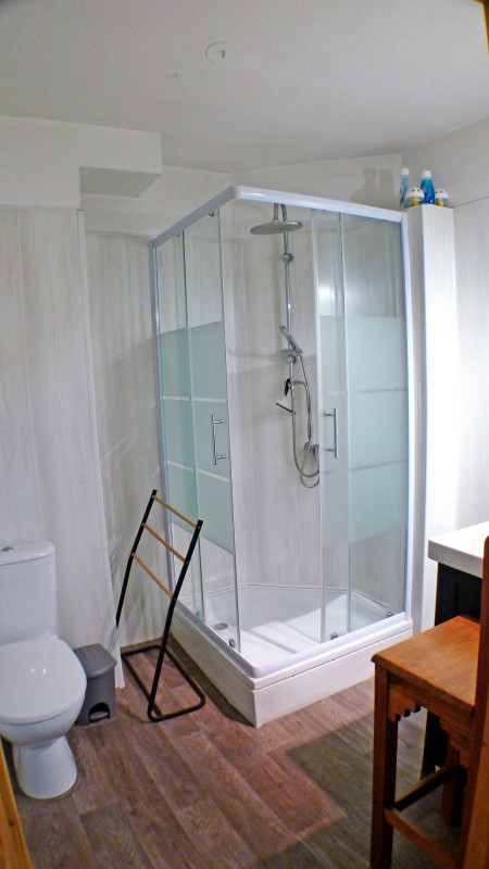 _lv_images__lot_0000000087_07_3242084