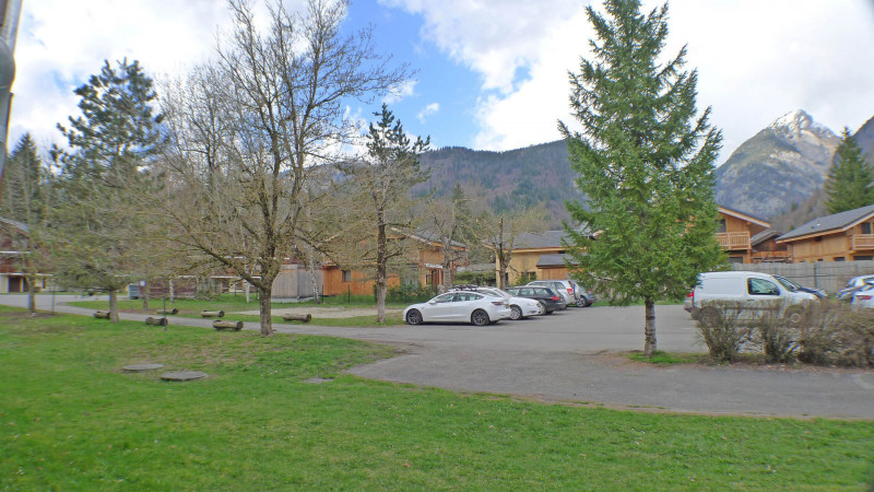 _lv_images__lot_0000000087_09_3696668