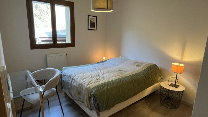 _lv_images__lot_0000000090_06_4063713 _lv_images__lot_0000000090_06_4063713