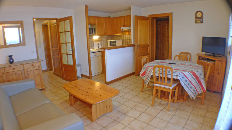 _lv_images__lot_0000000094_01_3513994