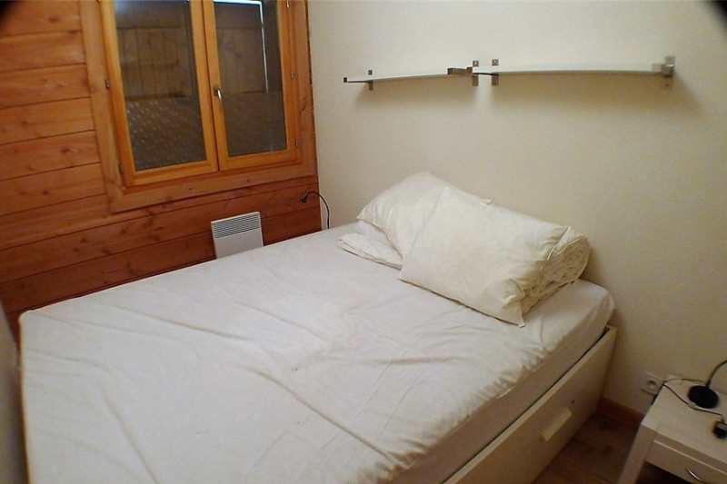 _lv_images__lot_0000000097_06_3322966