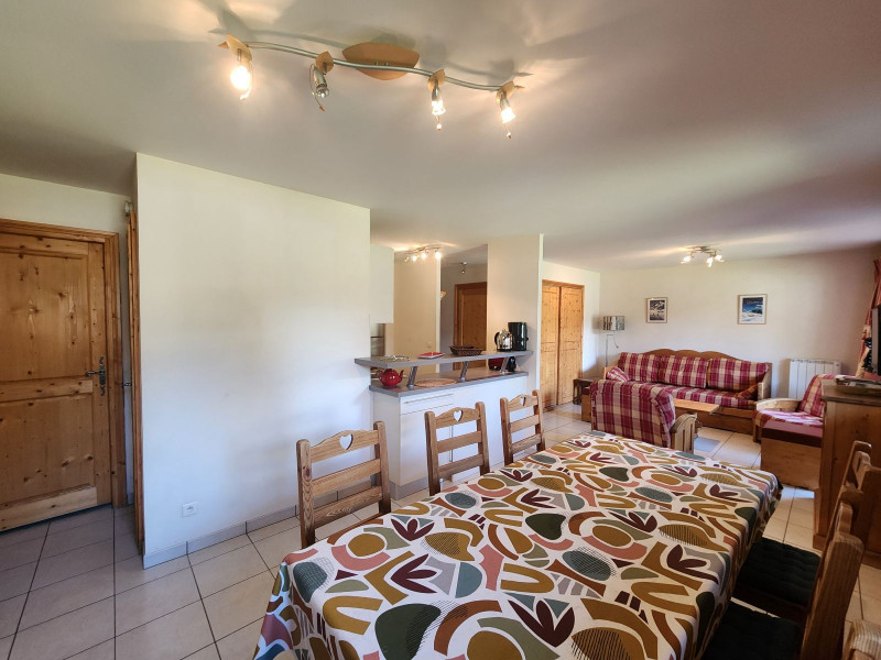 _lv_images__lot_0000000104_06_3442994 _lv_images__lot_0000000104_06_3442994