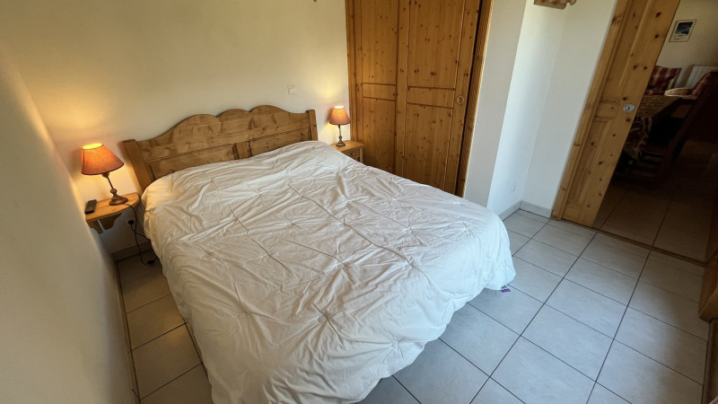 _lv_images__lot_0000000104_07_3462865