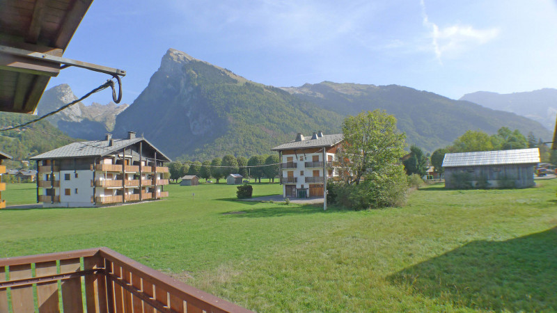 _lv_images__lot_0000000108_03_3400008