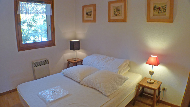 _lv_images__lot_0000000111_05_3688227