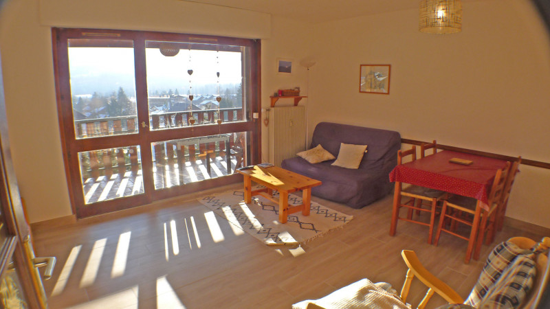 _lv_images__lot_0000000114_01_3688408