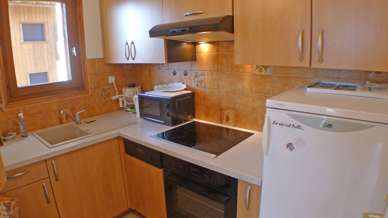 _lv_images__lot_0000000114_04_3697514