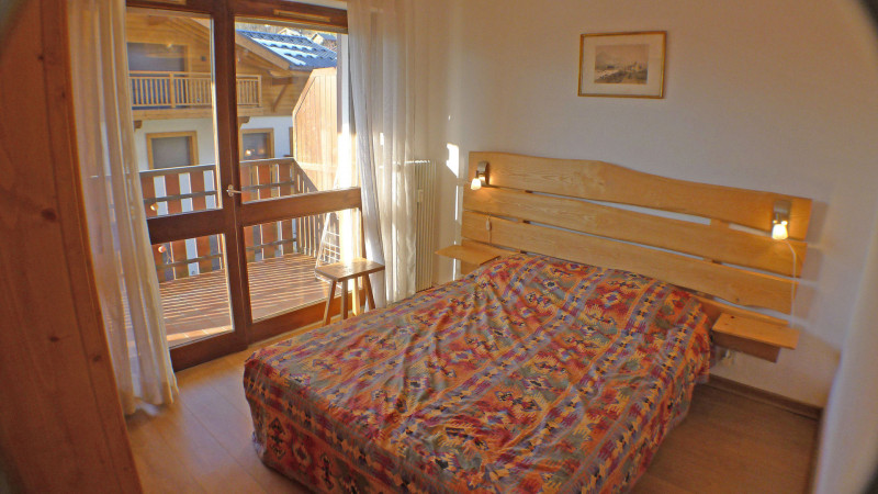 _lv_images__lot_0000000114_05_3394119