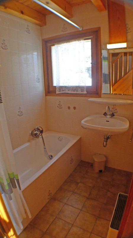 _lv_images__lot_0000000119_05_3208828