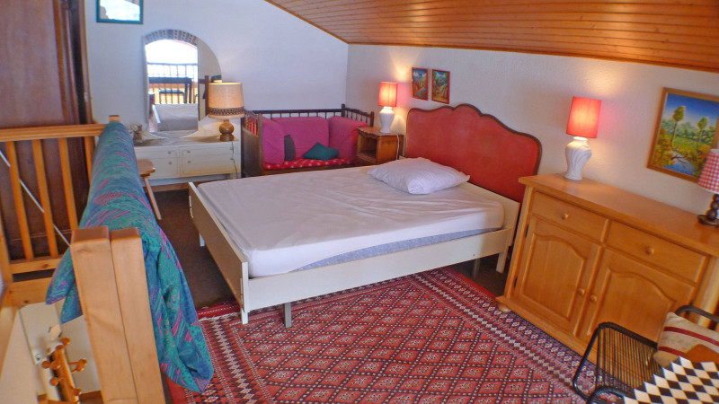 _lv_images__lot_0000000119_07_3199211 _lv_images__lot_0000000119_07_3199211