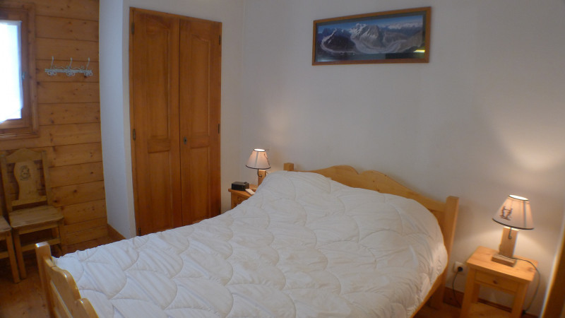 _lv_images__lot_0000000121_06_3375377