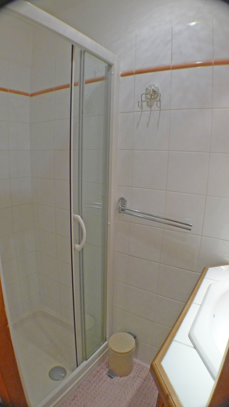 _lv_images__lot_0000000121_08_3663246 _lv_images__lot_0000000121_08_3663246