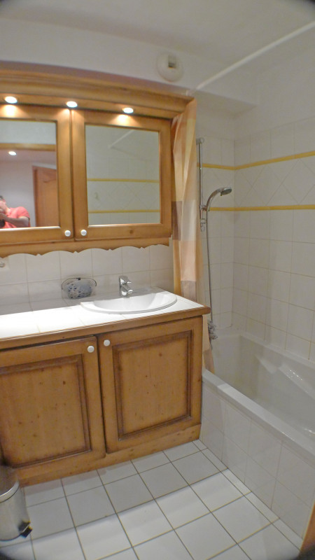 _lv_images__lot_0000000121_10_3258212