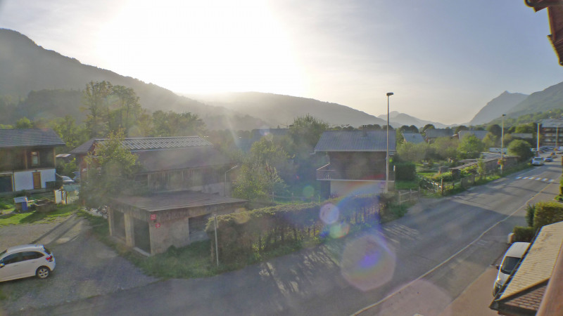 _lv_images__lot_0000000121_12_3622241