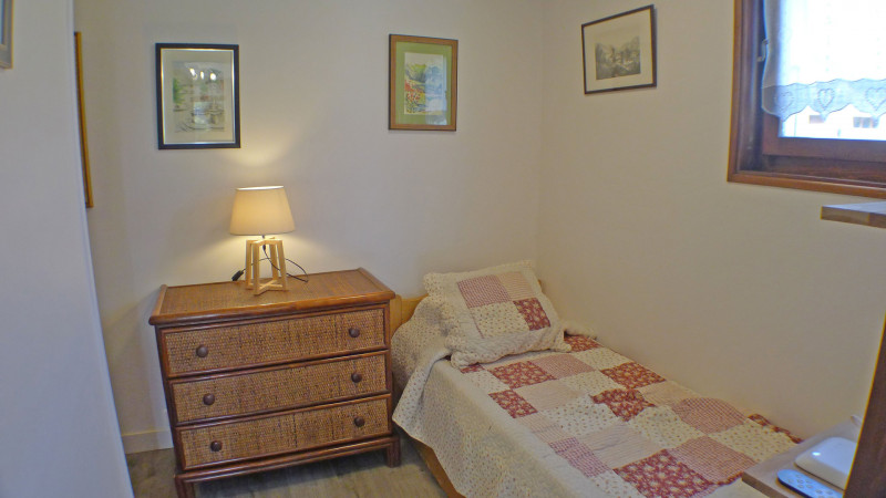 _lv_images__lot_0000000136_07_3316534