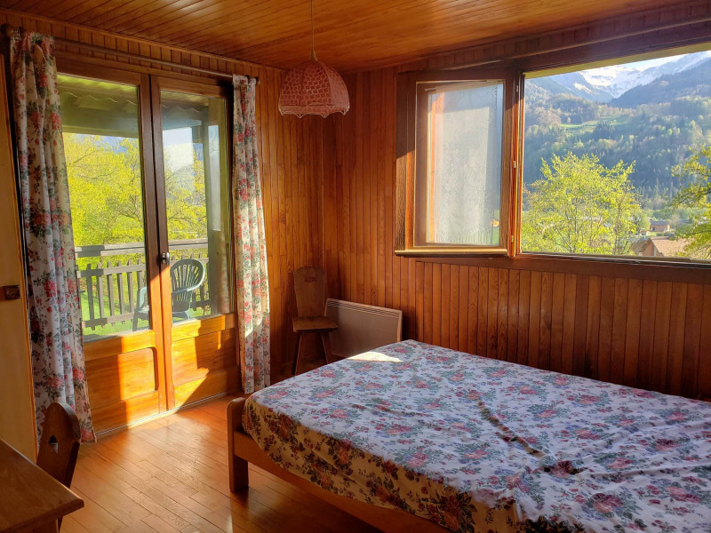 _lv_images__lot_0000000143_07_3484302