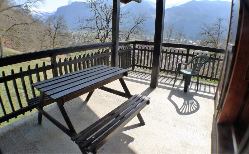 _lv_images__lot_0000000143_08_3678633