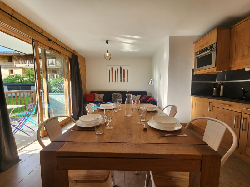 _lv_images__lot_0000000144_01_3721453