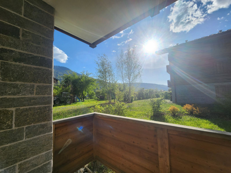 _lv_images__lot_0000000144_07_3721459