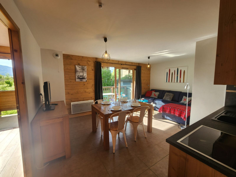 _lv_images__lot_0000000144_14_3721466