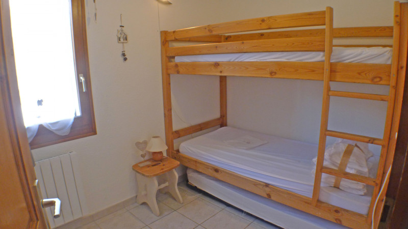 _lv_images__lot_0000000148_05_3650268 _lv_images__lot_0000000148_05_3650268