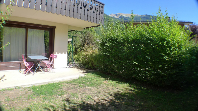 _lv_images__lot_0000000148_09_3675053