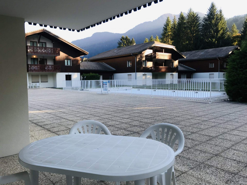 _lv_images__lot_0000000154_02_3455577