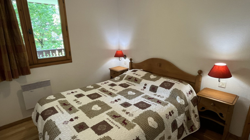 _lv_images__lot_0000000160_05_4033111