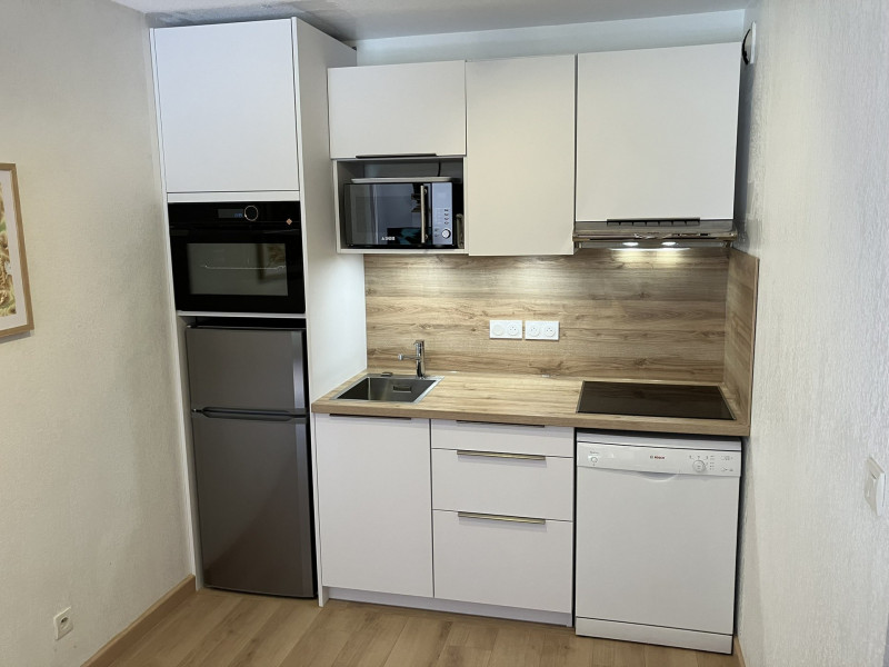 _lv_images__lot_0000000162_03_3665711 _lv_images__lot_0000000162_03_3665711