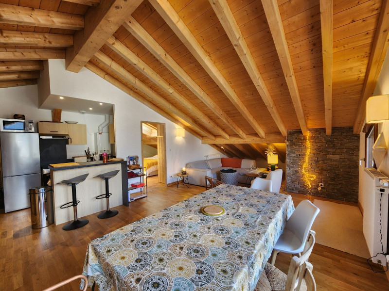 _lv_images__lot_0000000169_02_3208238 _lv_images__lot_0000000169_02_3208238