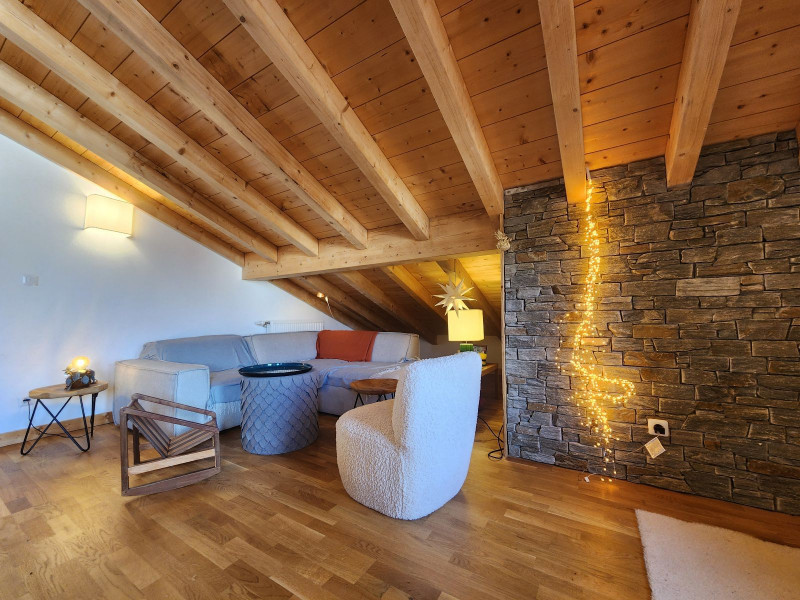 _lv_images__lot_0000000169_06_3634115 _lv_images__lot_0000000169_06_3634115