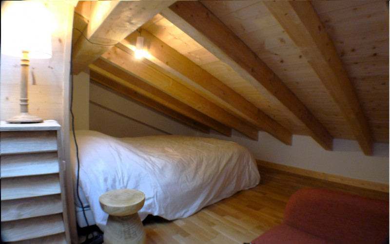 _lv_images__lot_0000000169_14_3334959