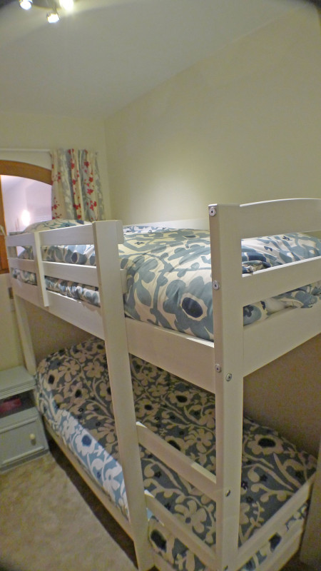 _lv_images__lot_0000000173_09_3645093