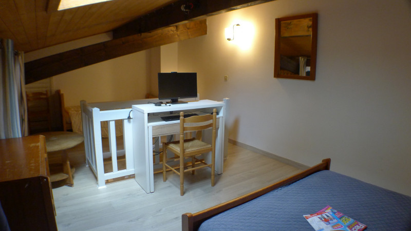 _lv_images__lot_0000000174_12_3211691 _lv_images__lot_0000000174_12_3211691