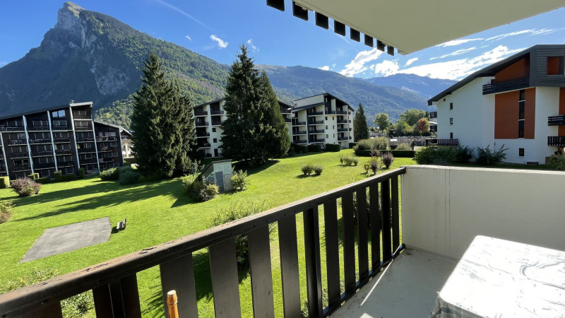 _lv_images__lot_0000000177_02_3208669 _lv_images__lot_0000000177_02_3208669