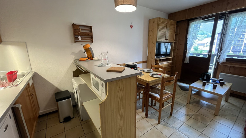 _lv_images__lot_0000000177_15_3727178