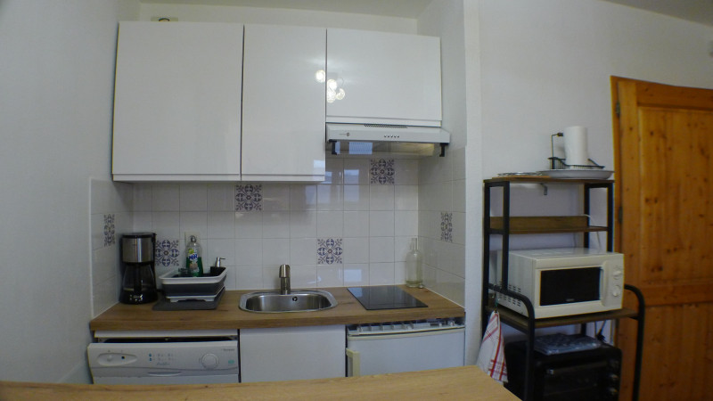 _lv_images__lot_0000000179_04_3656451