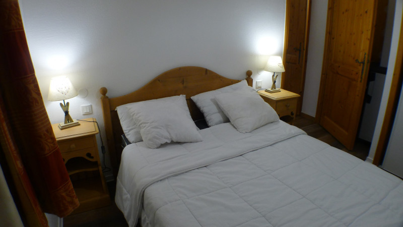 _lv_images__lot_0000000179_09_3592535