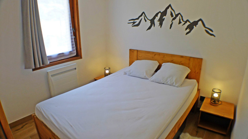 _lv_images__lot_0000000185_09_3641281