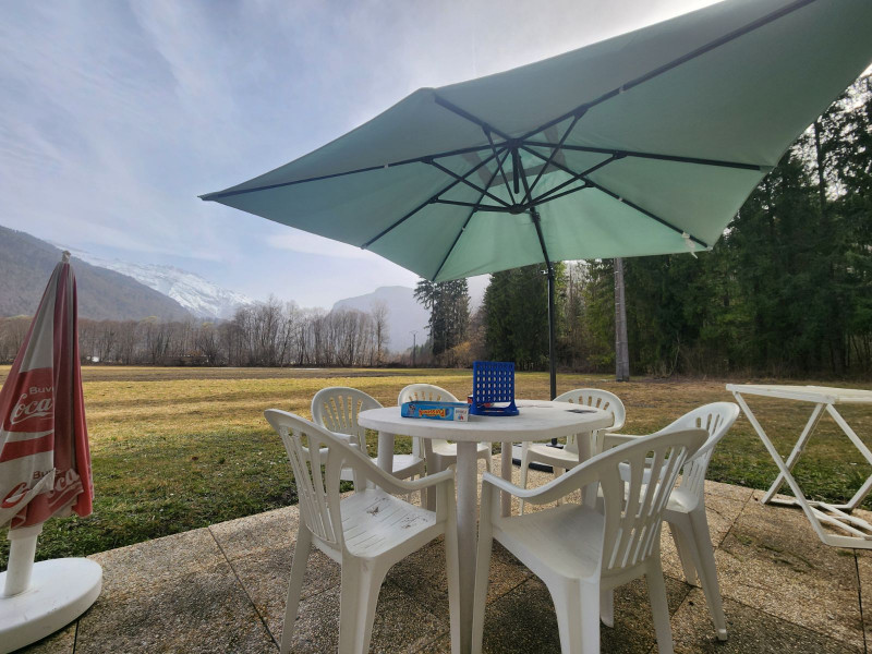 _lv_images__lot_0000000188_04_3684464