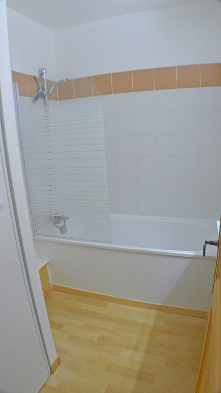 _lv_images__lot_0000000188_08_3408679