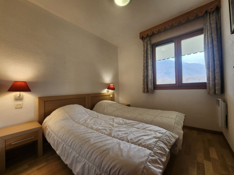 _lv_images__lot_0000000188_10_3693545