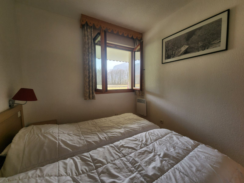 _lv_images__lot_0000000188_11_3605273