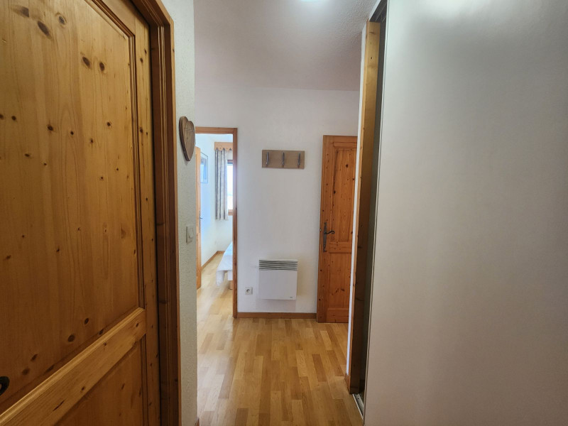 _lv_images__lot_0000000188_14_3668840