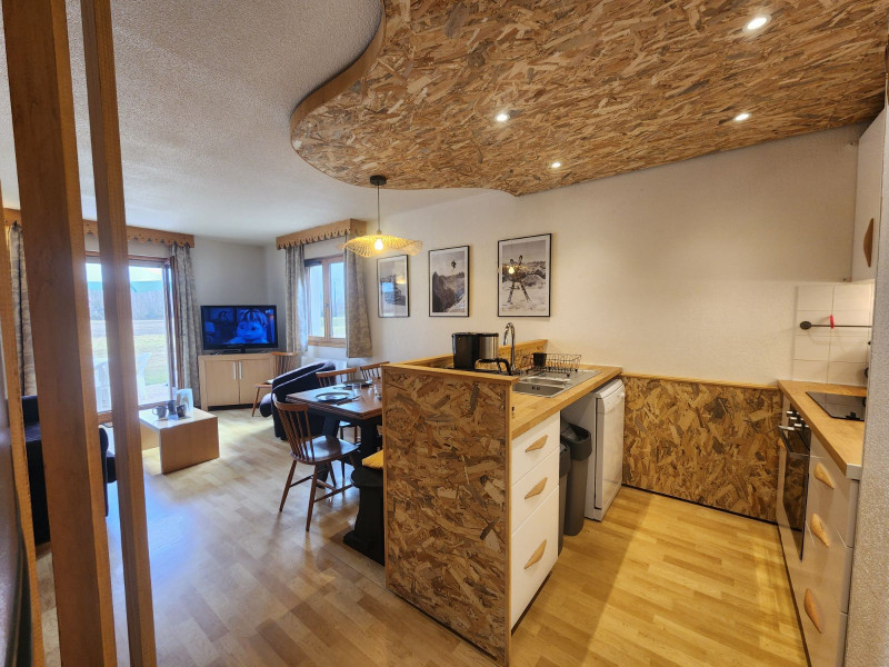 _lv_images__lot_0000000188_15_3675043