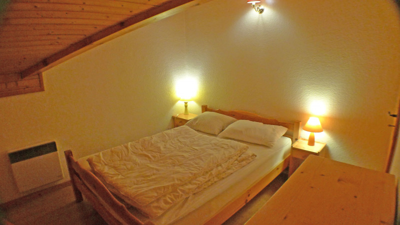 _lv_images__lot_0000000190_11_3599117