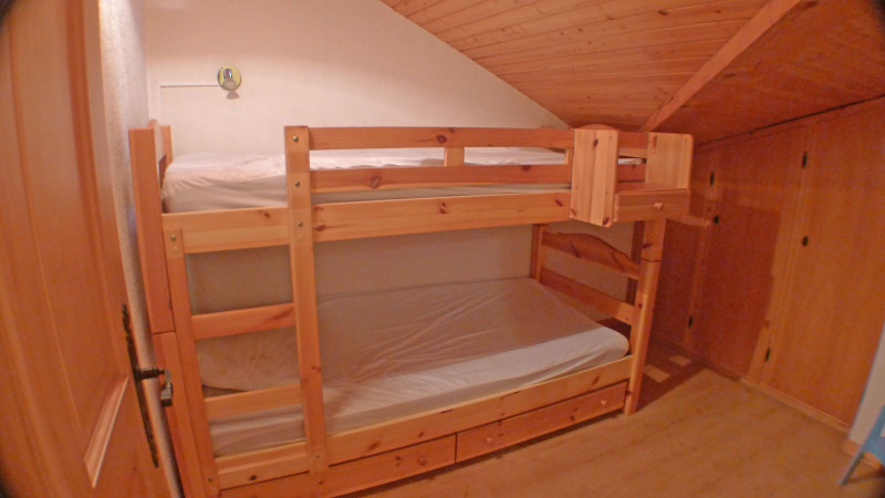 _lv_images__lot_0000000190_13_3261065