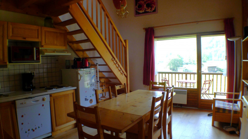 _lv_images__lot_0000000191_03_3552014